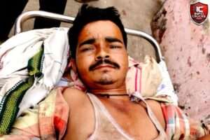 रिक्शा चालक को चाकुओं से गोदा, हालत नाजुक, पत्नी और प्रेमी पर हमले का आरोप