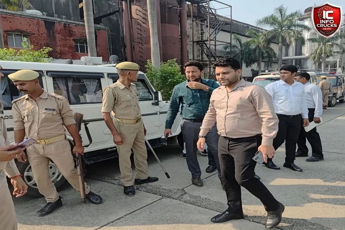 74 करोड़ दबाकर बैठी ओसवाल मिल पर लगा ताला, कर्मचारियों को बाहर निकलवाकर कटवाई बिजली, अब होगी नीलामी